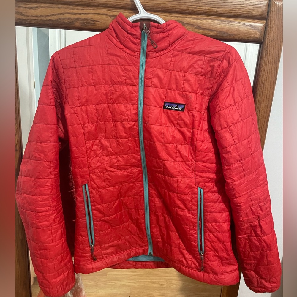 Patagonia Nano Puff Jacket (Women’s Size Small)